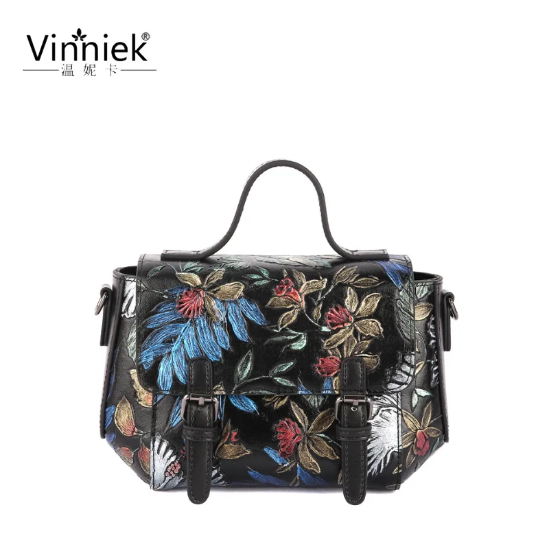 

New 2019 Genuine leather handbag Postman package retro Embossing color casual shoulder bag female designer brand Messenger bags