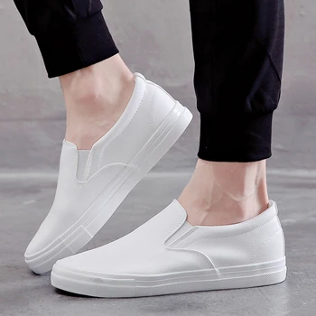

Fashion Men Loafers Leather Shoes Slip-On Breathable Casual Shoes Mens Waterproof Outdoor Sneakers 2019 Solid Black White Flats