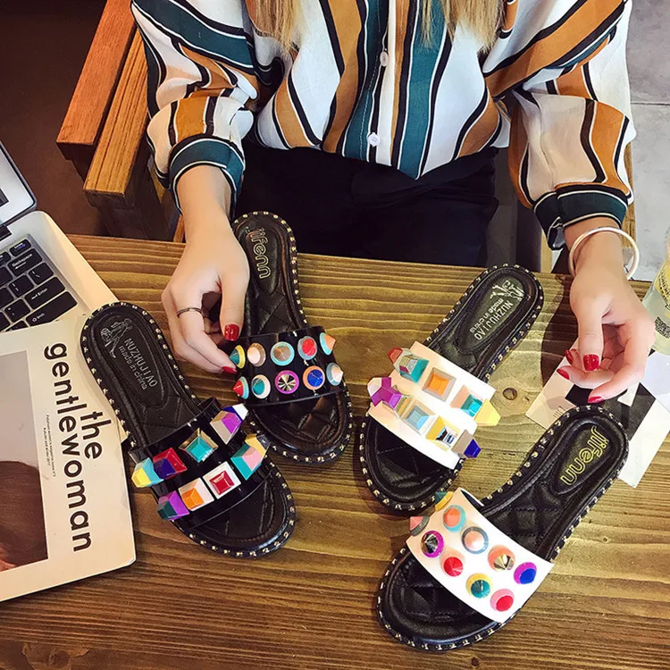 2019 summer new women's sandals and slippers candy color rivets non-slip flat heel shoes | Обувь