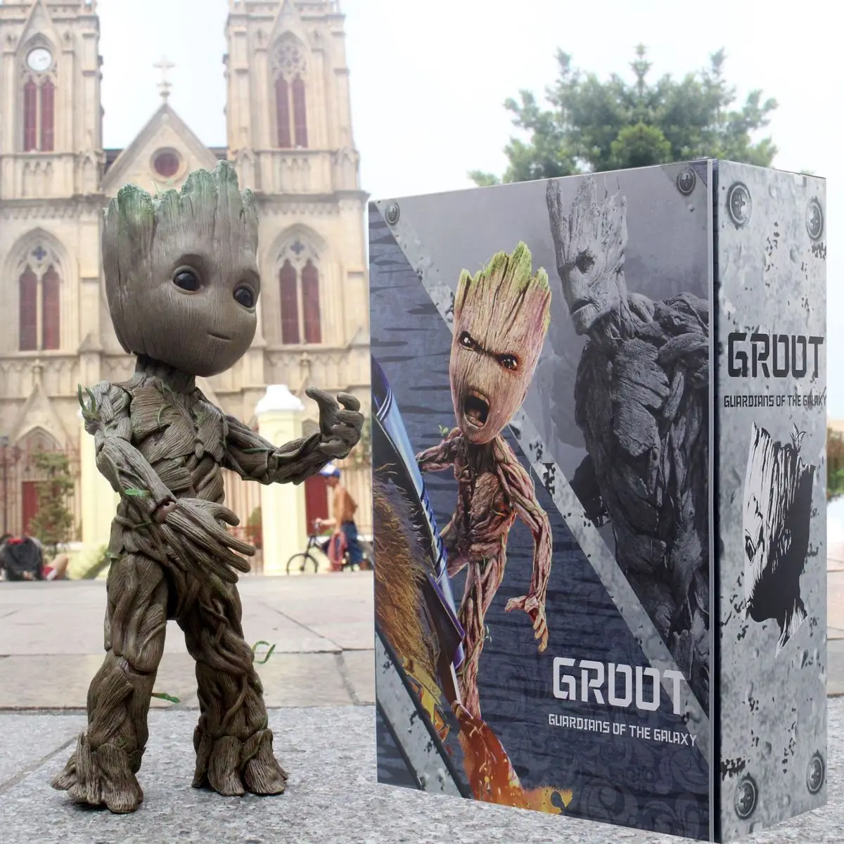 

LMS005 Groot Small Tree Man Model HT1:1 DOLL Action Collectible Statue Toy Figure