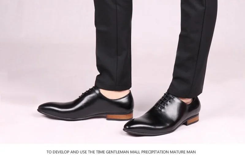 OMDE/мужские туфли-оксфорды с острым носком; Модные Мужские модельные туфли на шнуровке; дышащая деловая обувь с перфорацией; мужская кожаная обувь