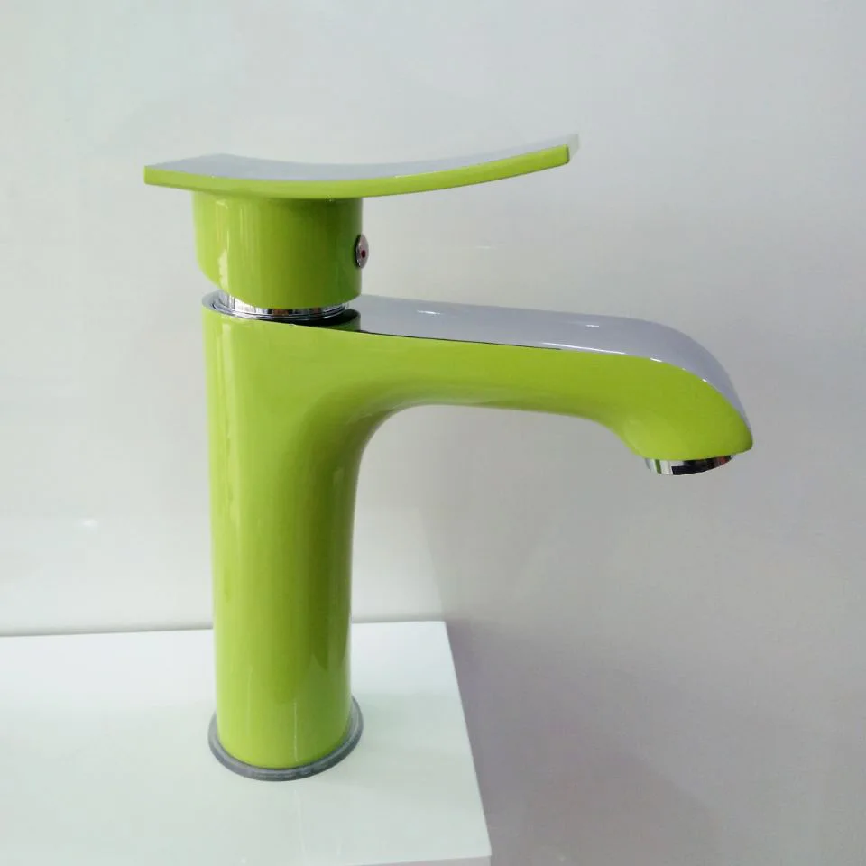 الجملة عالية الجودة الصلبة براس تصميم أنيق براس الحمام الغرور صنبور خلاط صنبور الجسم الخضراء Dona2324