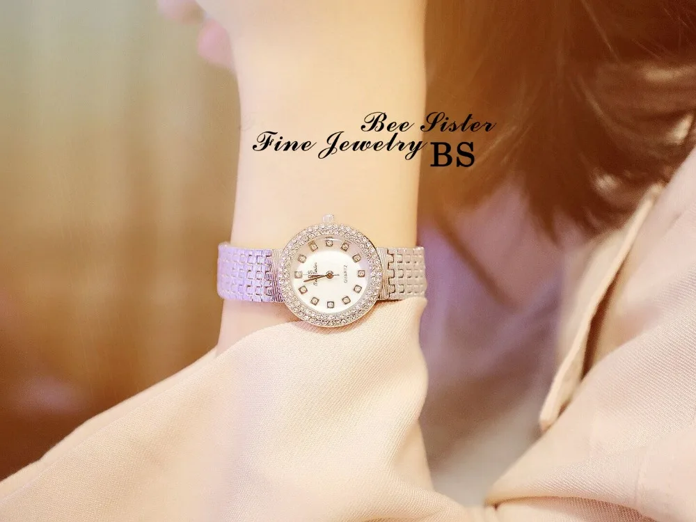 clock women 21