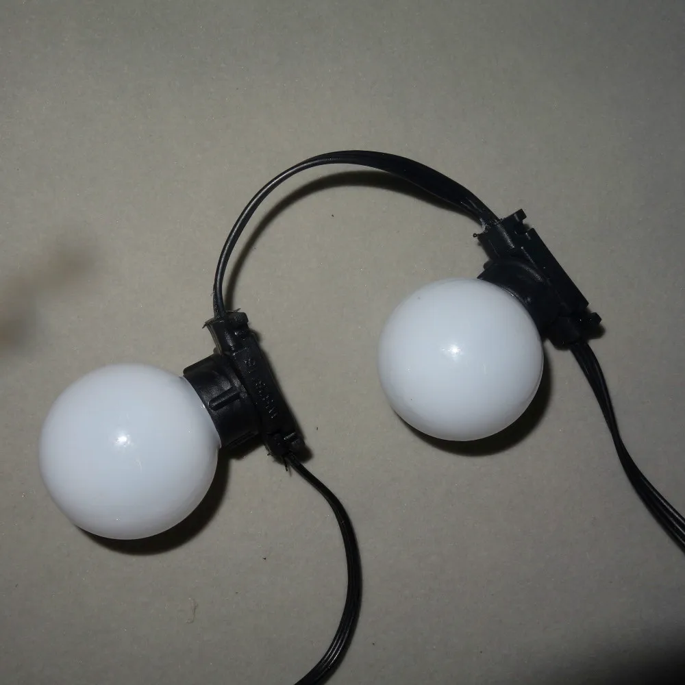 

50nodes addressable DC12V WS2811 LED technicolor pixel;waterproof, full color;with G40 milky globe lens