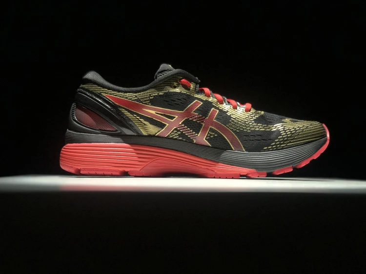 Цена Новинка ASICS GEL Nimbus 21 оригинальные мужские кроссовки для бега стабильность Asics мужские кроссовки дышащие спортивные