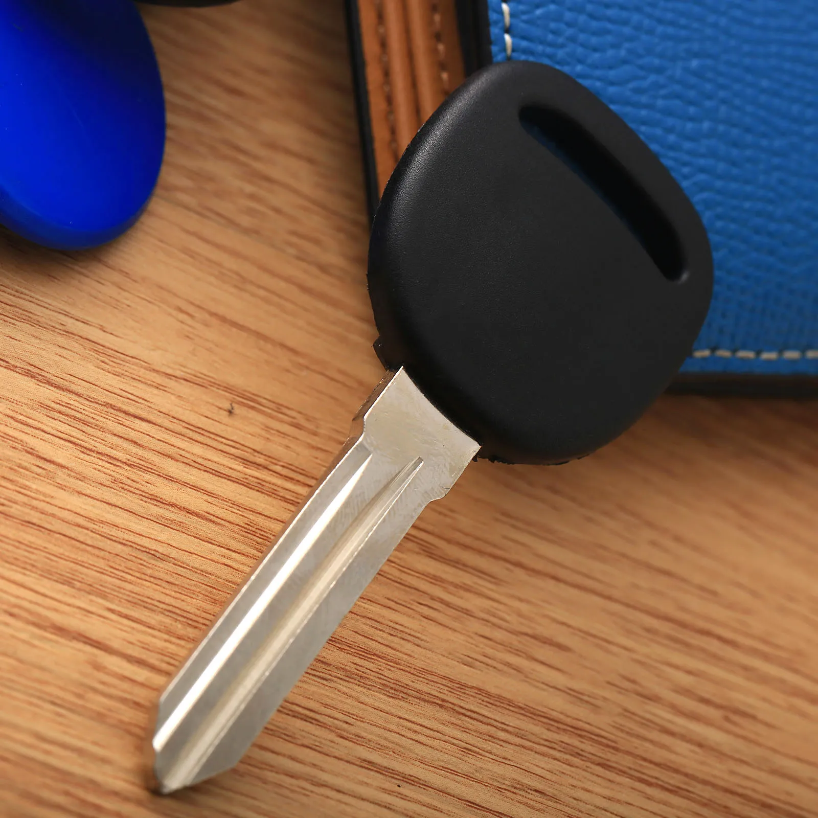 

Replacement Entry Remote Key Case Shell Fob Transponder Chip Uncut Blade Fit For Buick Chevrole Cadilla Saturn Yukon Sierra