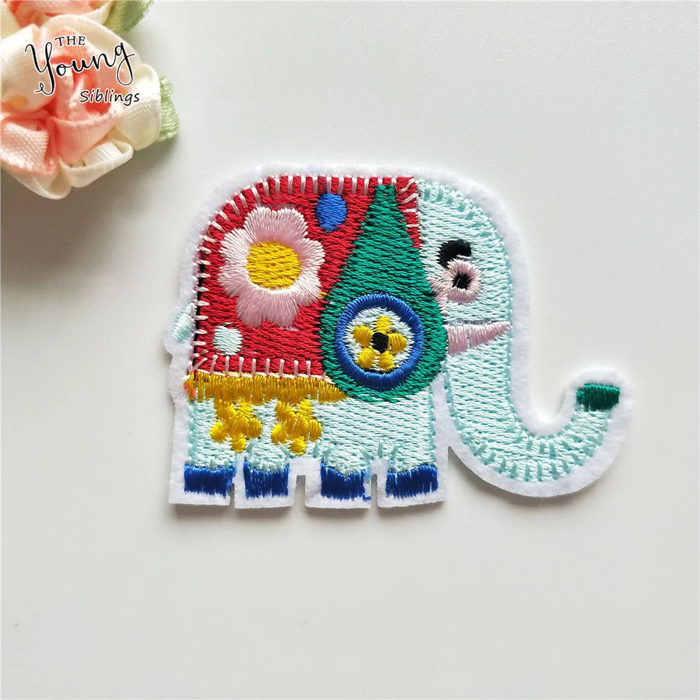 Mix Hot melt adhesive patches Cartoon Animal Embroidery patch Sheep Unicorn Dog stickers Iron on Stripes DIY Clothing Accessory