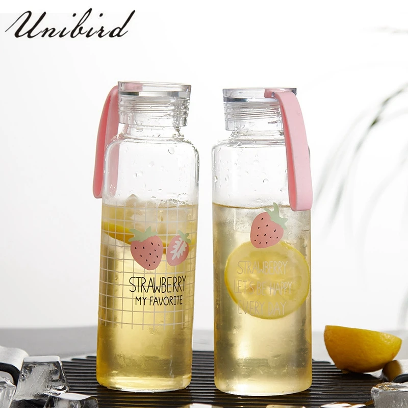 

Unibird Portable Cute Strawberry Borosilicate Glass Water Bottle with Silicone Rope Fruit Juice Milk Tea Drinking Bottle 500ml