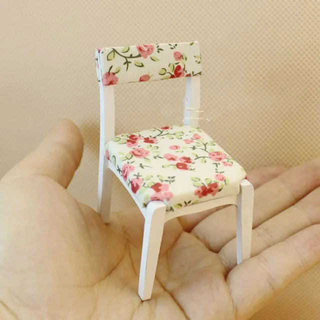 Handicraft 1:12 Dollhouse Miniature Safflower cloth dining chair furniture toys match New girls kids gift Handicraft 1:12 Dollhouse Miniature Safflower cloth dining chair furniture toys match New girls kids gift