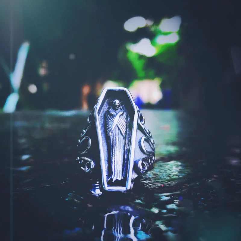 BEIER Undertaker Skull Gothic Antique Vampire Ring Stainless Steel With Purple colour Movie Punk Rock Jewelry For Man BR8-501