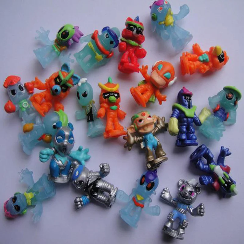 little plastic alien toys