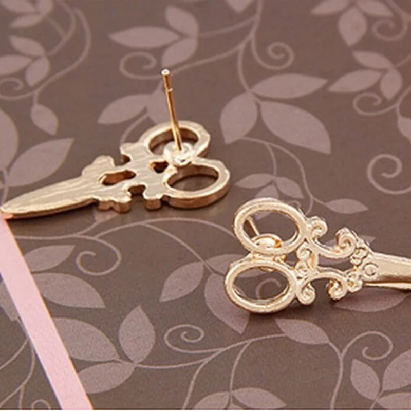 1Pair Unique Scissors Shape Ear Stud Colors Punk Design Women Jewelry Women Girls Fashion Earring Accessories