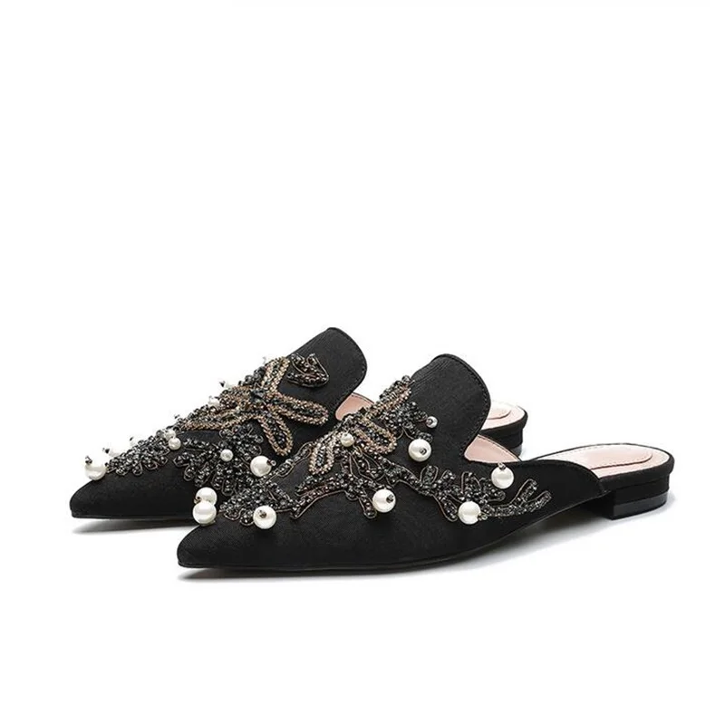 

2018 hot selling embroider with pearls and rhinestone woman slippers sexy pointed toe flat shoes ladies summer outside slippers