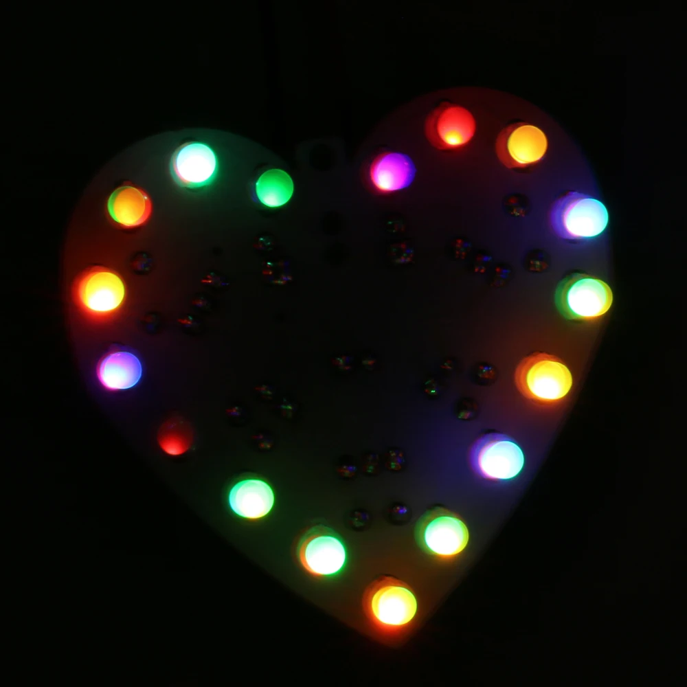 Новый электронный Забавный красочный-RGB светодиодный DIY Набор 18 светодиодный s в форме сердца мигающий свет подарок на день рождения