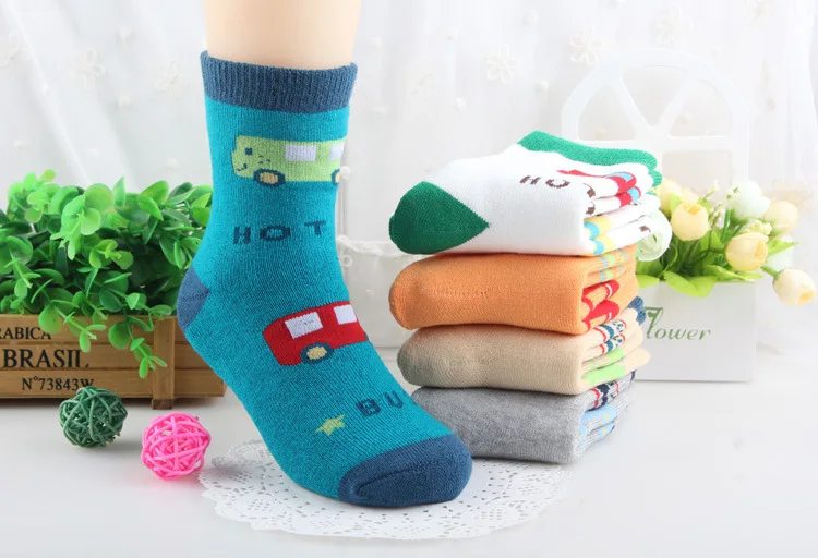 

New 2015 children fall/winter cotton socks Hair thickening terry socks Traffic lights design children's socks in winter 3pcs/lot