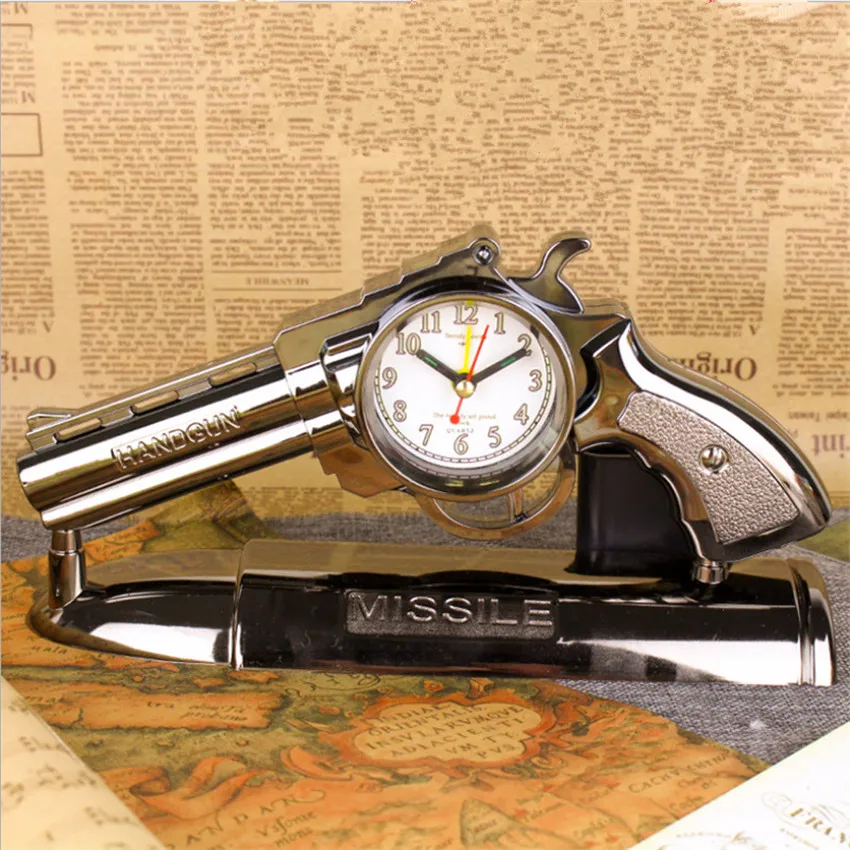 Stylish retro Vintage revolver quartz alarm clock creative desk table clock for office home study decoration Home Decors klok (6)