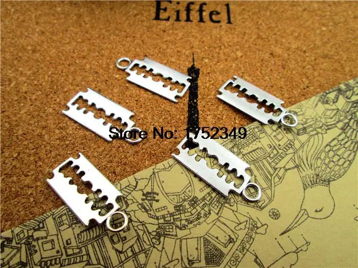 

25pcs-- Razor Blade Charms Antique Tibetan silver Razor Blade Charms pendants ,DIY Supplies 17x8mm