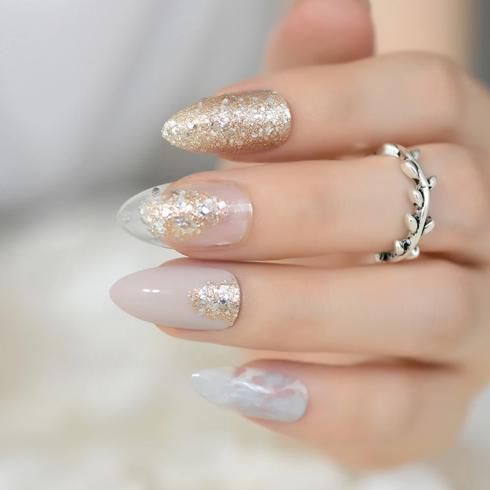 Uñas postizas de Stiletto color Beige, Uñas postizas afiladas con purpurina  dorada, diseño de mármol gris claro, Uñas postizas de cobertura completa, uñas  acrílicas de moda Z899 - AliExpress Belleza y salud