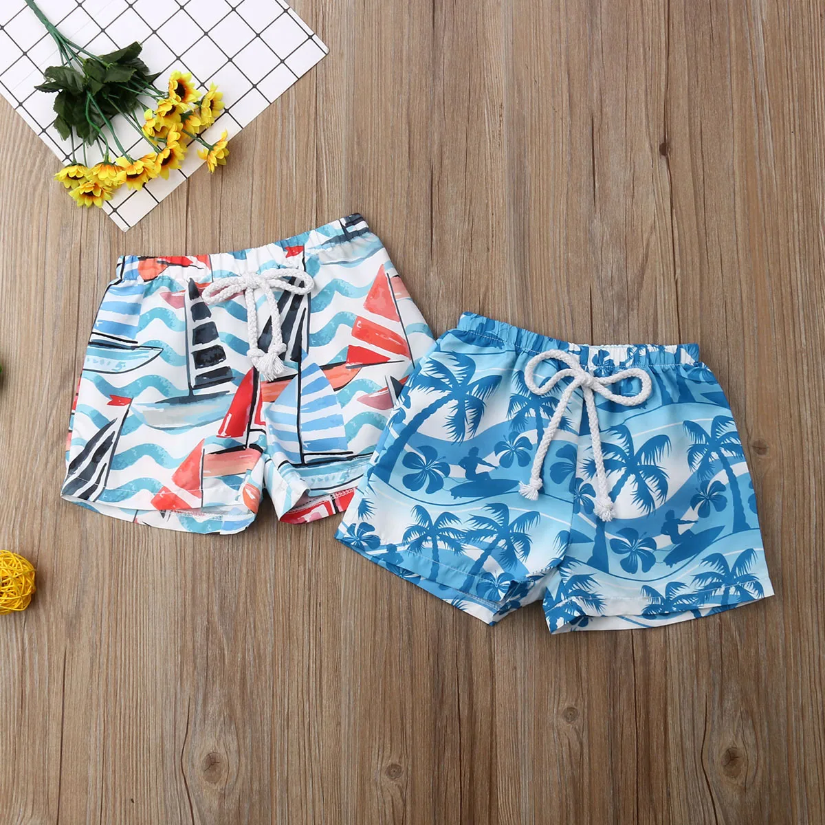 Гавайские шорты с эластичным поясом для маленьких мальчиков летние пляжные шорты От 6 месяцев до 4 лет с принтом парусника и дерева