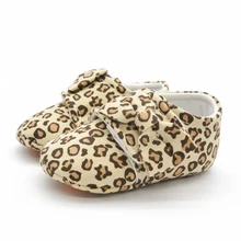 DeLeBao Soft Sole Leopard Baby Shoes Hook & Loop Comfortable Baby Boy Shoes Soft Cotton Bottoms First Walkers Fashion Shoes