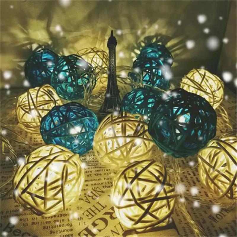

20pcs White Blue Rattan Ball Battery Operated Christmas Garland Lights Sepak Takraw LED Holiday String Lights Guirlande Decor