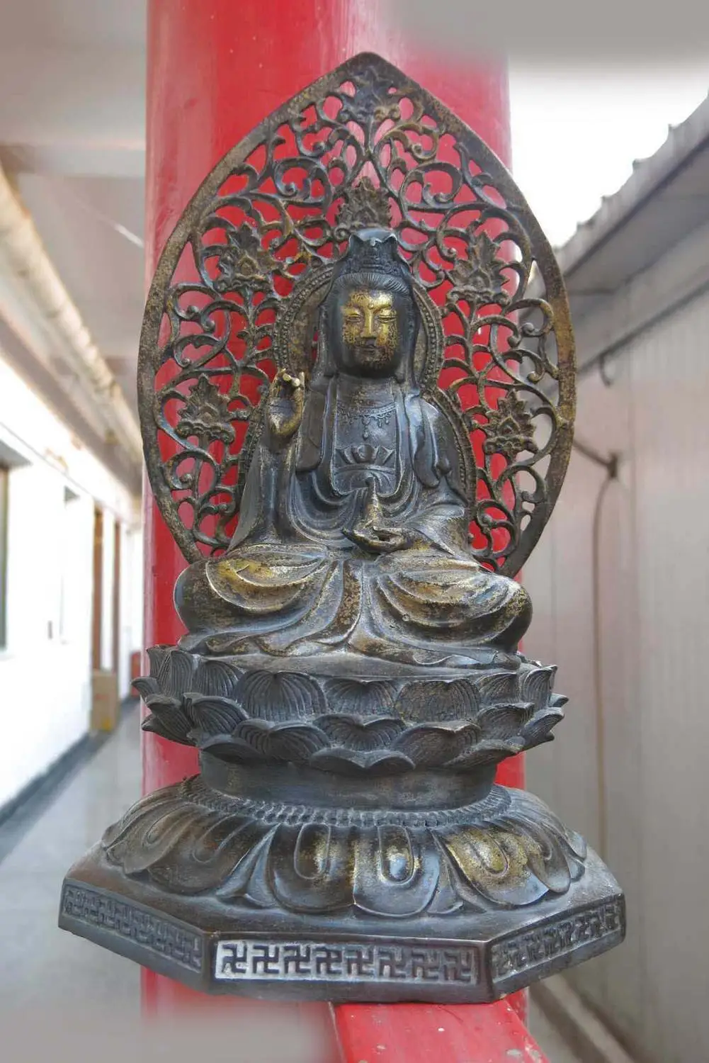 

14" China bronze gild fine Buddism godness Guanyin net bottle on ryondae Statue (D0426)