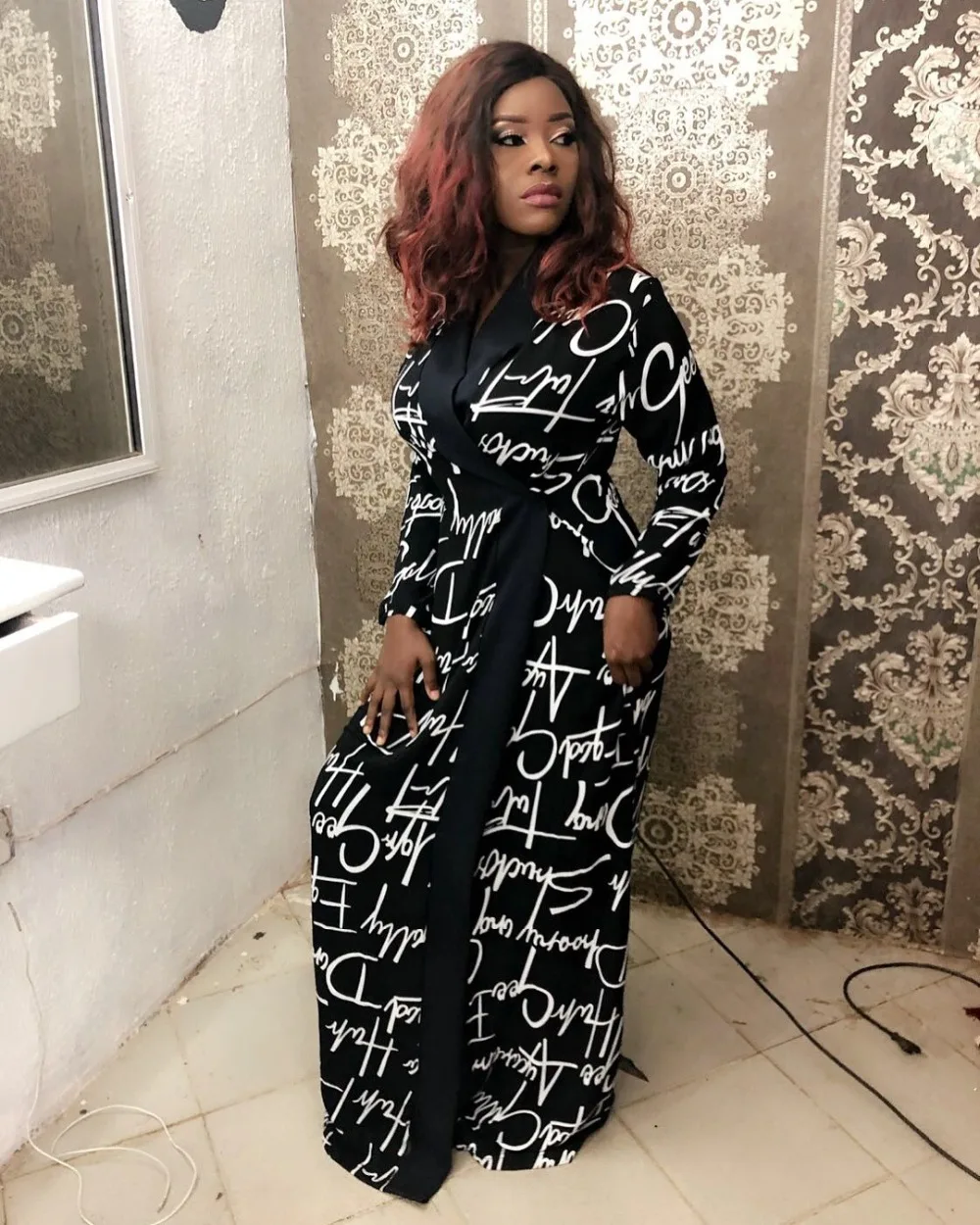 Stylish Letter Printed Casual Maxi Coats Women High Street Covered