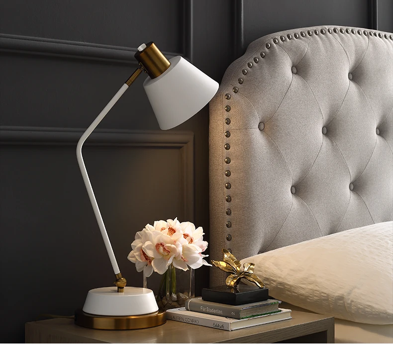 Прикроватный светильник в скандинавском стиле для спальни, креативный теплый и простой постсовременный Настольный светильник, настольная лампа для чтения