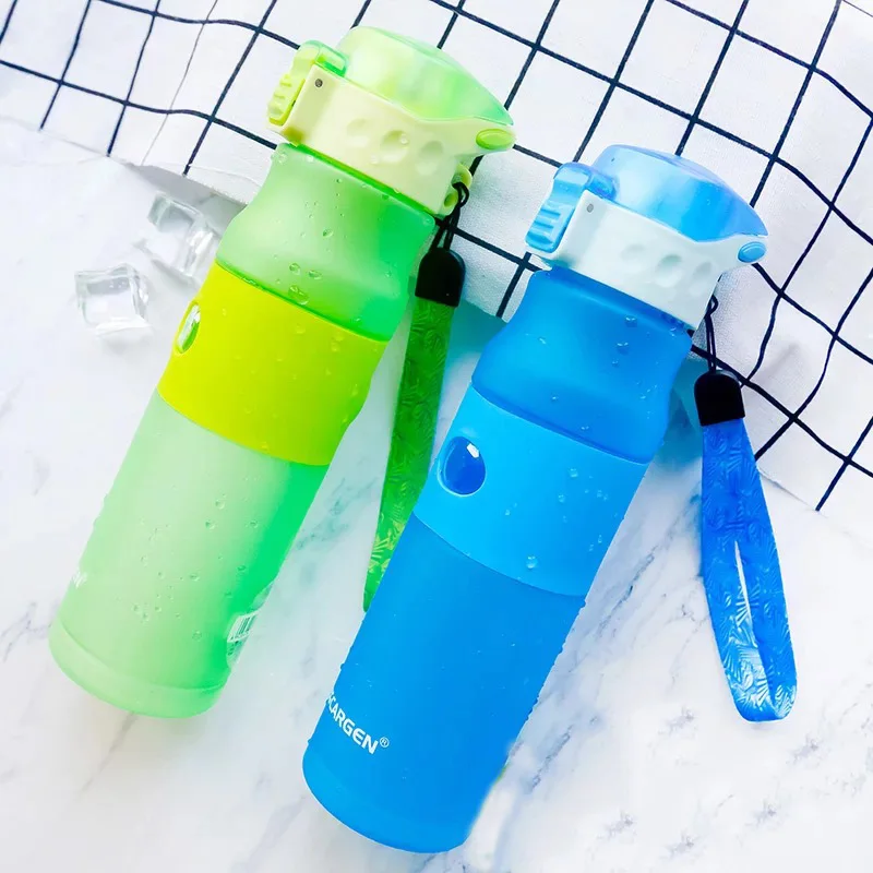 Vieruodis طحن الرياضة في الهواء الطلق كوب ماء مكافحة السمط مباشرة الشرب عالية درجة الحرارة المقاومة كوب ماء من البلاستيك Vieruodis طحن الرياضة في الهواء الطلق كوب ماء مكافحة السمط مباشرة الشرب عالية درجة الحرارة المقاومة كوب ماء من البلاستيك