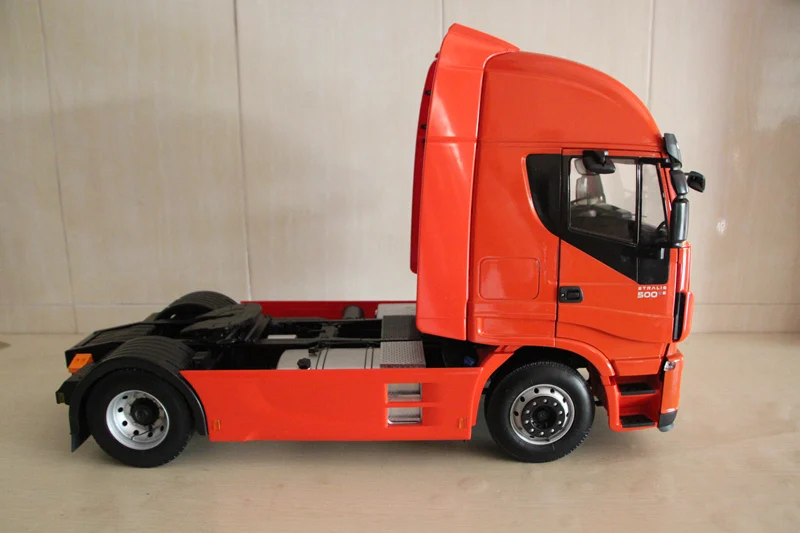 RARE 1:12 Scale Iveco Stralis Hi-Way Heavy Truck Trailer Models Car Toys Hobbies Collection High Quality RARE 1:12 Scale Iveco Stralis Hi-Way Heavy Truck Trailer Models Car Toys Hobbies Collection High Quality