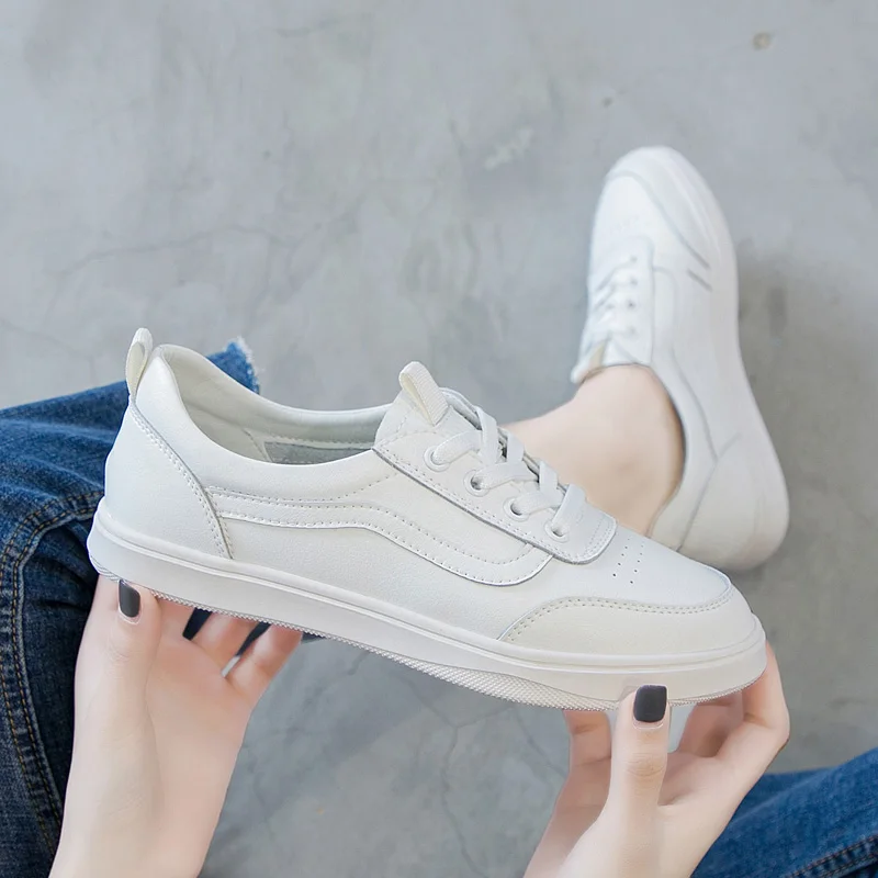 Yiluan/женская повседневная обувь; Белая обувь из натуральной кожи; женская обувь на шнуровке; Модные женские кроссовки для студентов - Цвет: white OM9390-1