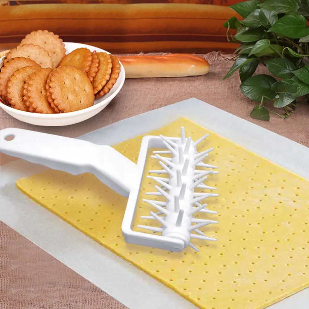 1 pcs Useful Baker Pastry Crust Embosser Cookie Cake Pizza Cooking