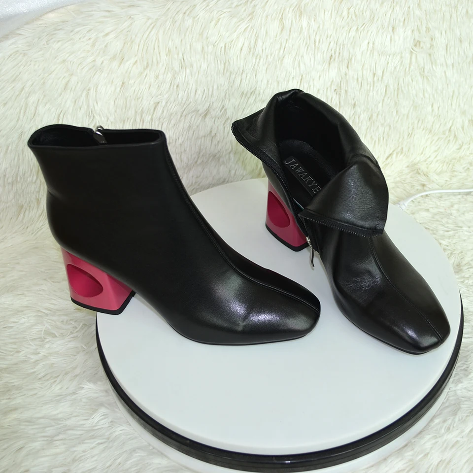 2018 новые черные белые натуральная кожа полусапожки выдалбливать красное серебро Обувь на высоком каблуке для подиума обувь ботильоны для