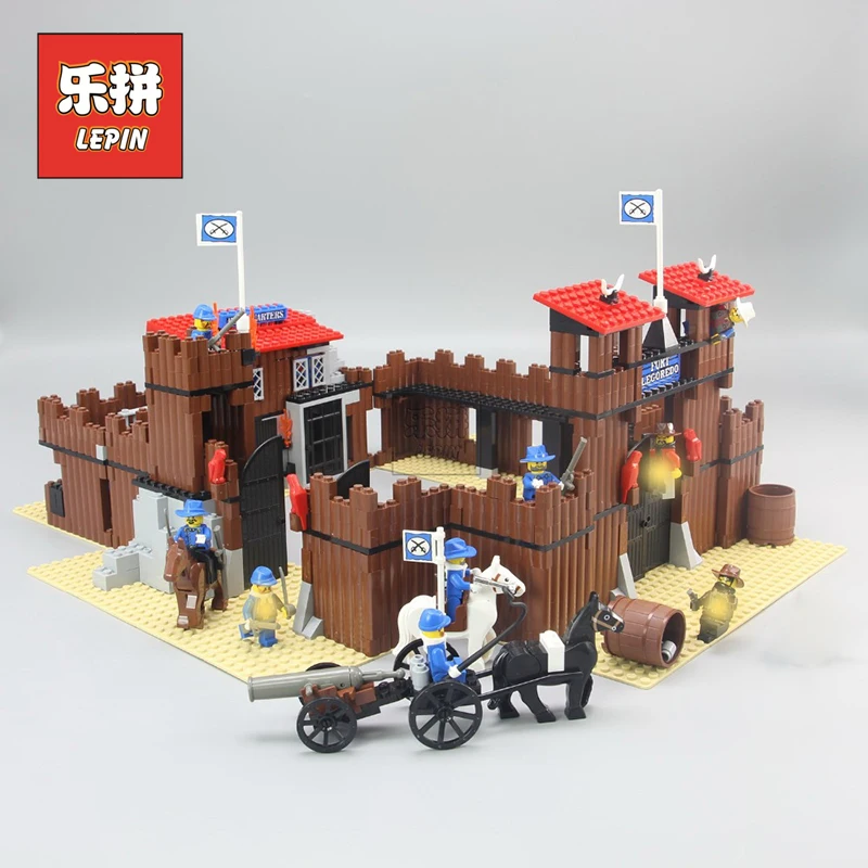 

Lepin 33001 Creative Building the Western Cowboy Castle Set Model Building Blocks Bricks Kids Educational Toys legoing 6769 Gift