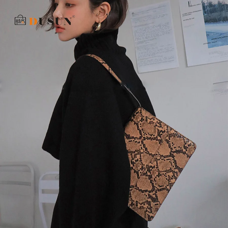 

Vintage Serpentine Crossbody Bags for Women Pu Leather Serpentine Handbags Women's Designer Solid Color Flip Lady Messenger Bags