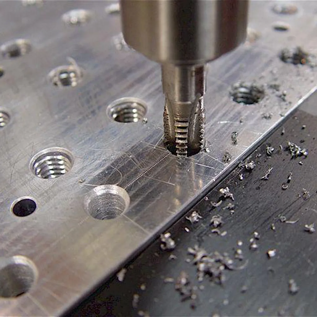 Work hole. 1993 hole. Гало эффект зрение. Dave hole goin' back down 2018. Work hole.