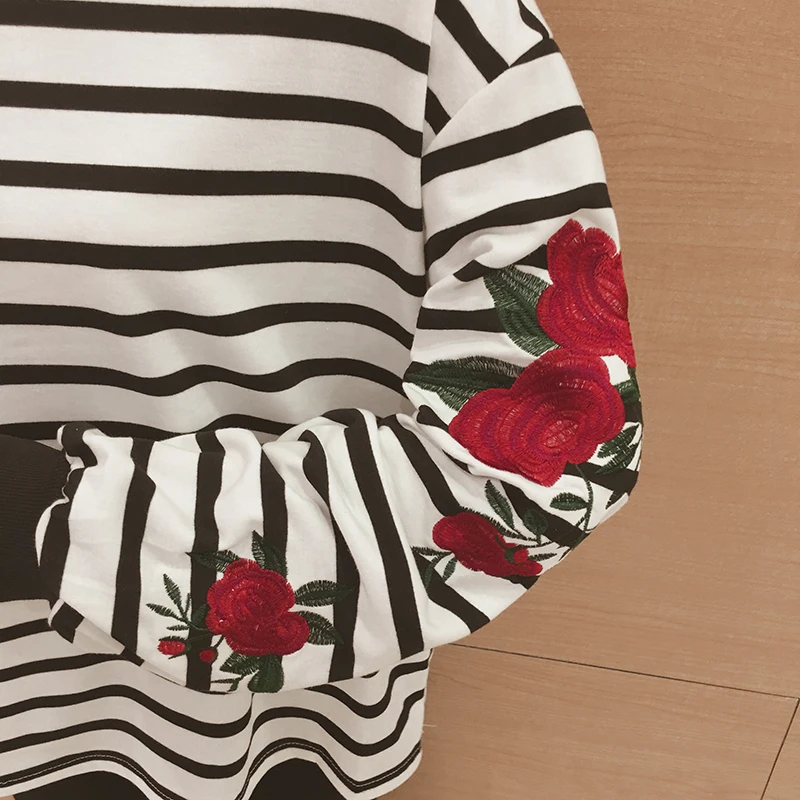Roses Embroidery Lantern Sleeve Loose Striped Women Sweatshirt (21)