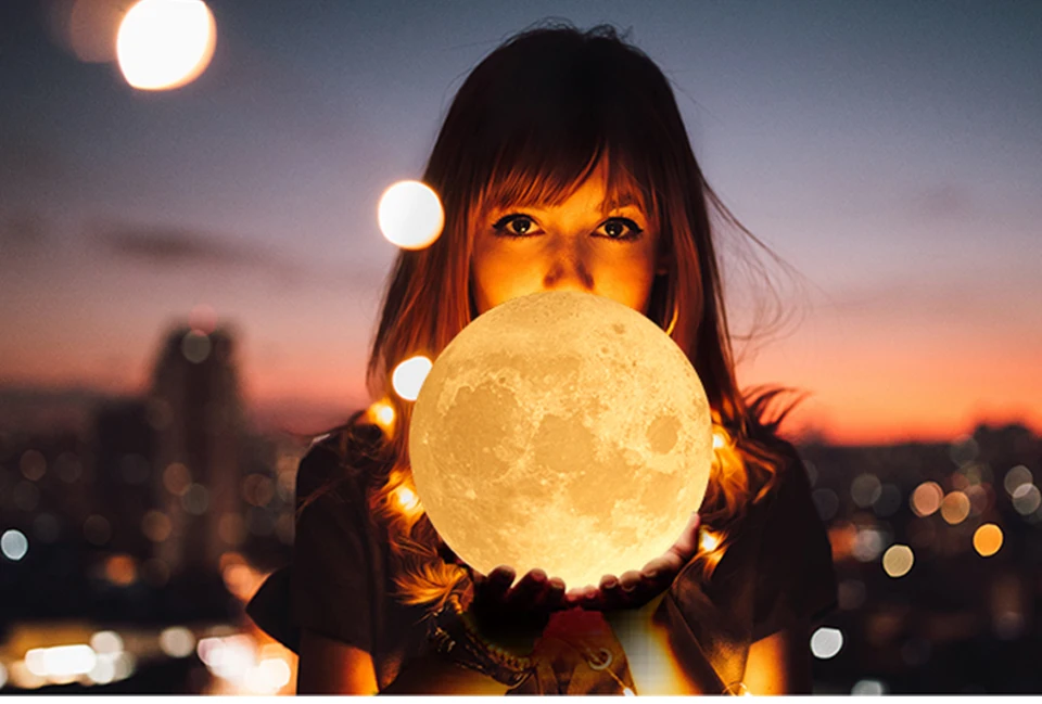 3D print Moon light table lamp (15)