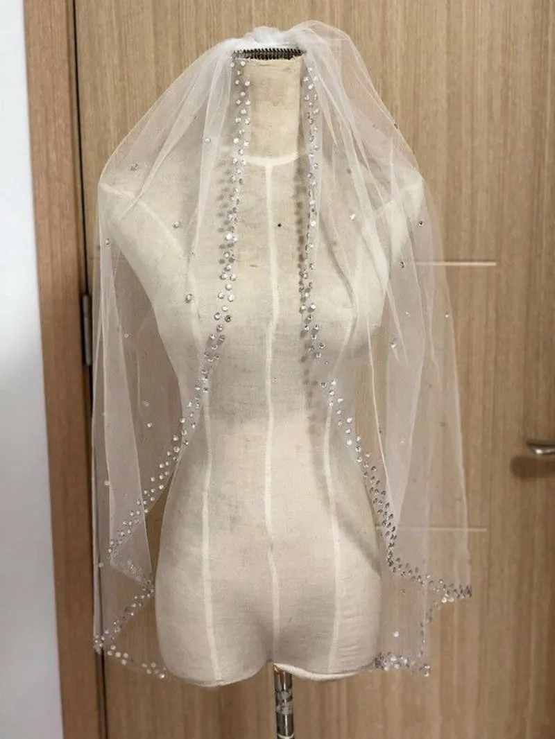 elbow-length-ivory-white-wedding-bridal-veils-beaded-simple-with-comb-bride-1t-1.5m-long-customized (2)