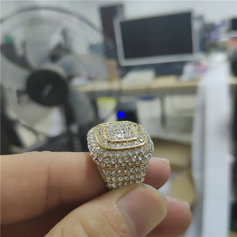 Большие кольца для мужчин и женщин Iced Out Bling квадратное кольцо хип-хоп микро проложенные Стразы золотого цвета ювелирные аксессуары Z4N942