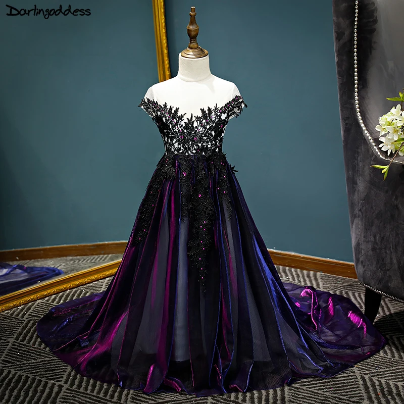 

Luxury Purple Lace Flower Girl Dresses 2018 Short Sleeve Pageant Dresses for Girls First Communion Dresses Kids Evening Gowns