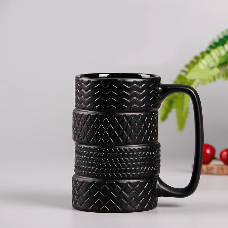 

Drop shipping Creative Tire Mug 3D Funny Joker Ceramic Coffee Mugs Water Cup Milk Breakfast Cups Novetly Mugs Black Color