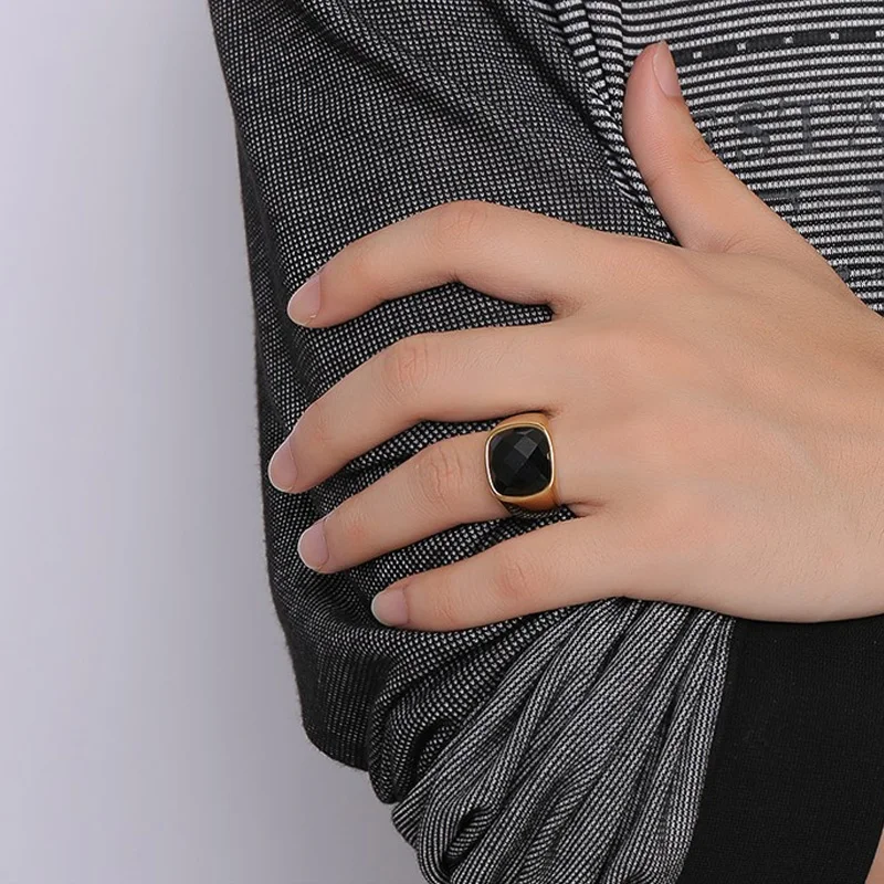 Meaeguet Gent's Jewelry Vintage Rings Gold-Color Stainless Steel Ring Man's Black Onyx Wedding Ring
