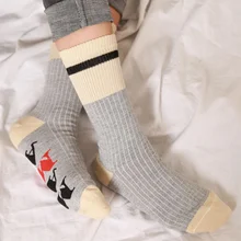 Забавные носки для бега с принтом в виде алфавита на заказ; сезон осень-весна-осень; Новинка года; спортивные носки из Добби