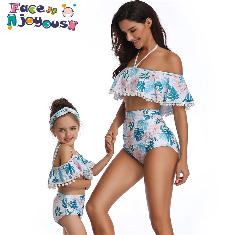 

New Family Matching Swimwear Mother And Daughter Bikini Clothes Ruffle Floral Family Look Mom And Daughter Swimsuit Outfit Women