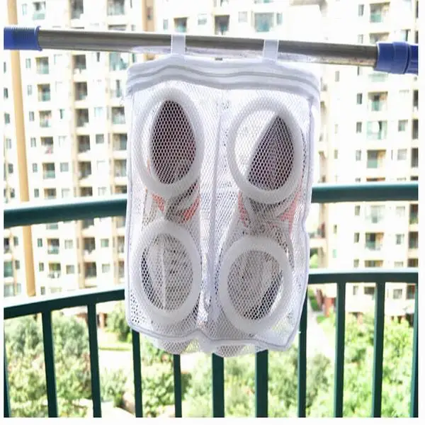 

Lightweight Mesh Shoes Dryer Bag Washing Bag with Zip Closure - White Laundry Bags