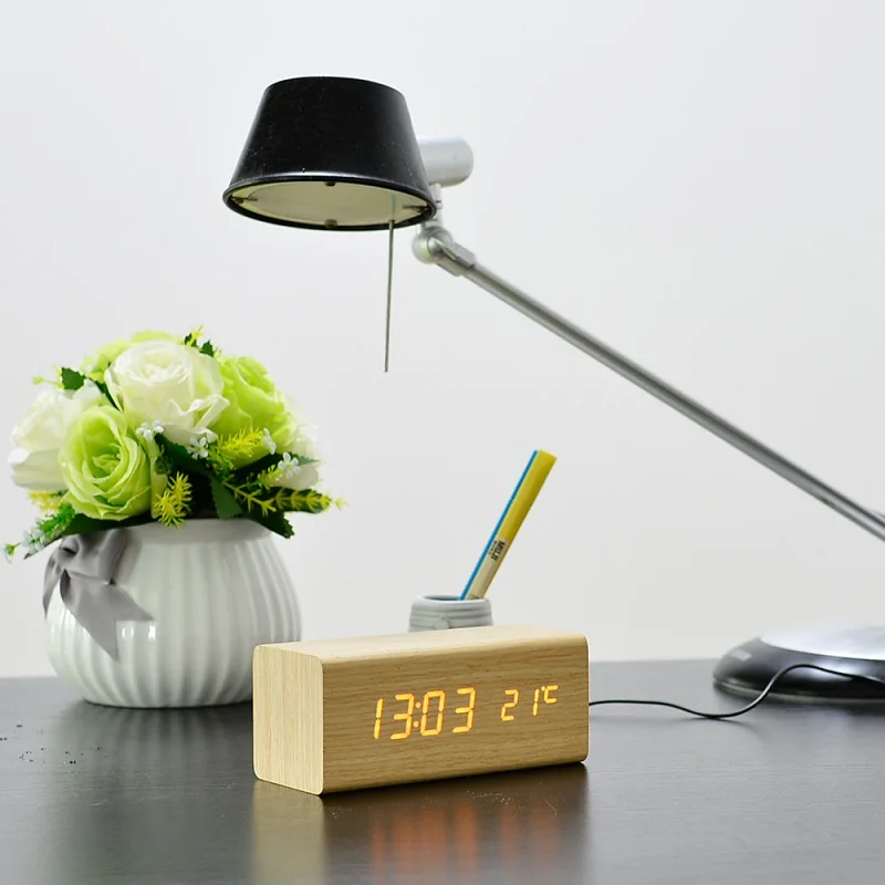 Звуковое управление USB твердый деревянный прикроватный стол цифровой будильник темпертура дисплей Оранжевый светильник рекламный Рабочий стол часы