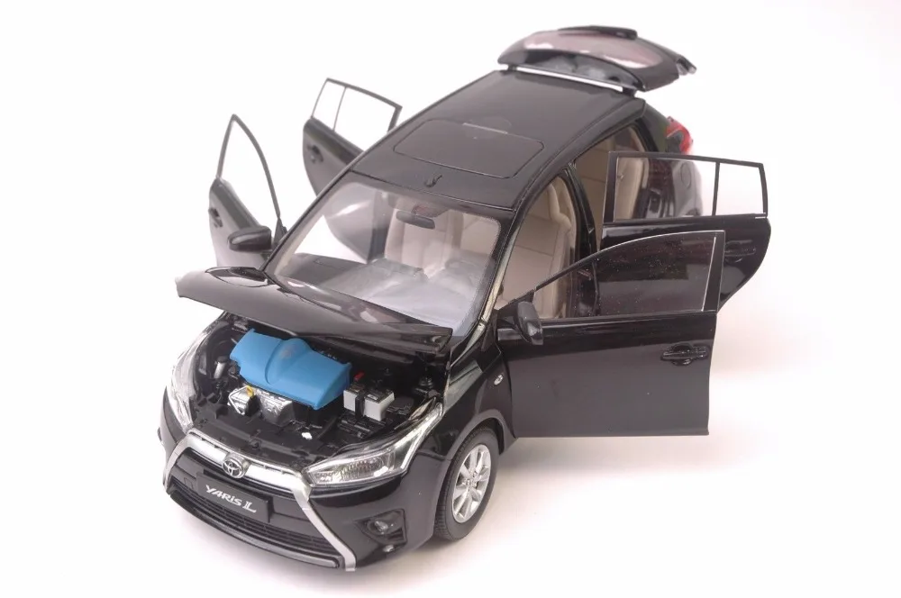 Toyota Yaris L 2013 model in scale 118 black (8)