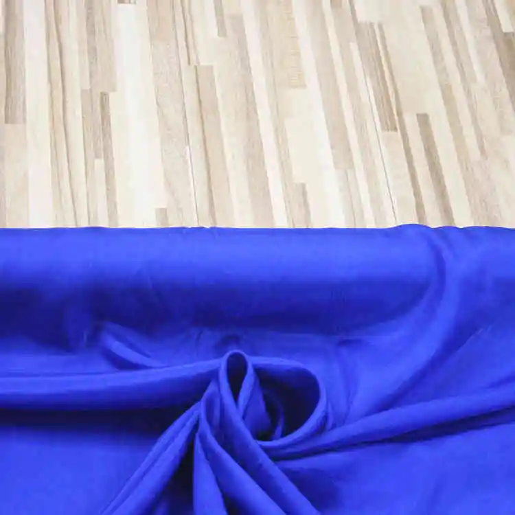 

100% Silk fabric Habotai color:GEMBLUE,width:140cm,thickness:8mm,length:428cm,#a29