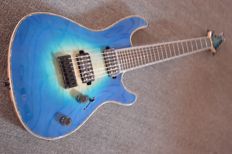 2017NEW! Alta calidad guitarra popular calidad Mayon Regius siete cuerdas de guitarra Capa 7 Arce cuello a través del envío libre